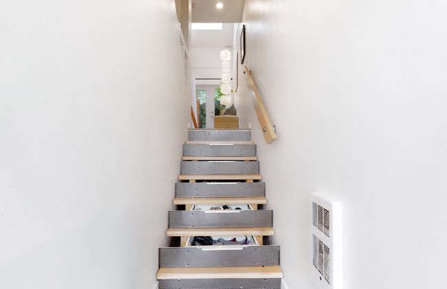 4 - 822 Gibsons Way, Condo with 2 bedrooms, 2 bathrooms and 2 parking in Gibsons BC | Image 24