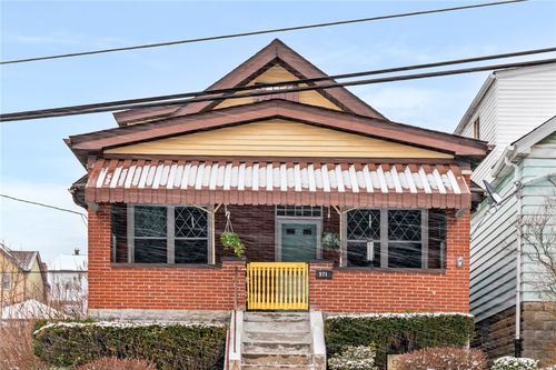 971 Norwich Ave, Brookline, PA, 15226-2129 | Card Image