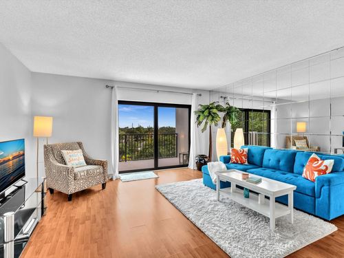 apt-525-900 River Reach Dr, Fort Lauderdale, FL, 33315-1170 | Card Image