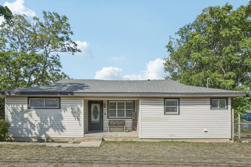 330 S Main St, Rhome, TX, 76078-4486 | Card Image