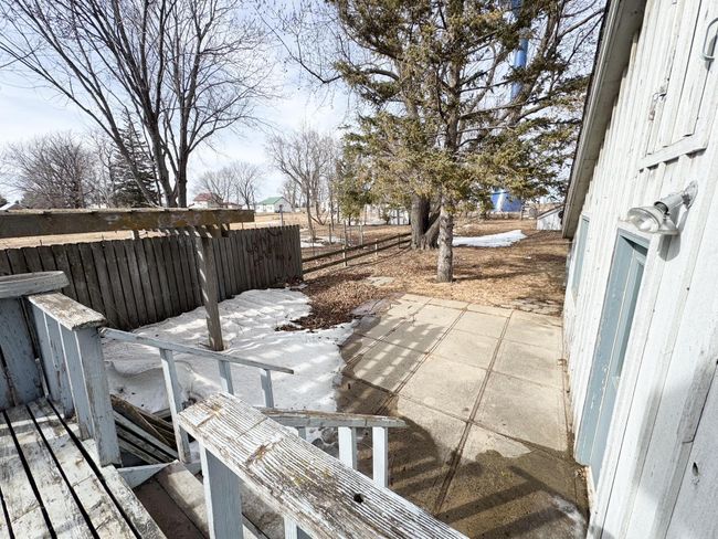 Back patio | Image 7