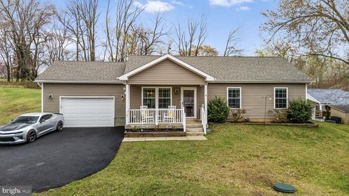 1915 Larkin Rd, UPPER CHICHESTER, PA, 19061-2716 | Card Image