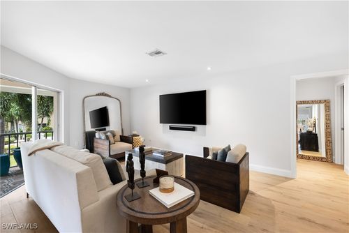 apt-c3-3200 Binnacle Dr, NAPLES, FL, 34103-4175 | Card Image