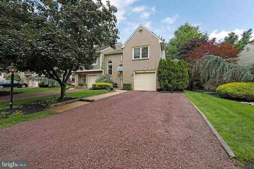 22 Majestic Way, MARLTON, NJ, 08053-3774 | Card Image