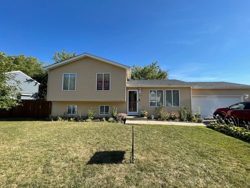 3717 Willow Crest Dr, Zion, IL, 60099-1961 | Card Image