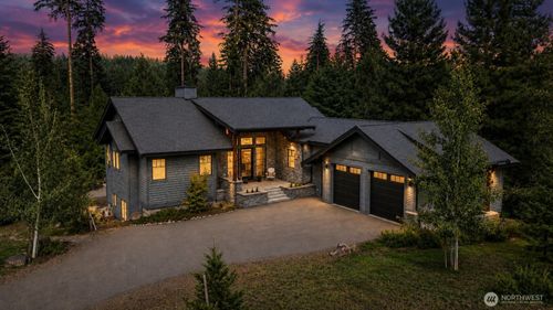 320 Kokanee Loop, Cle Elum, WA, 98922-6016 | Card Image