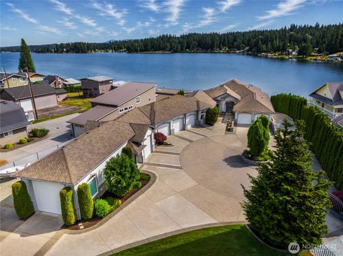 14505 W Lake Goodwin Rd, Stanwood, WA, 98292-7948 | Card Image