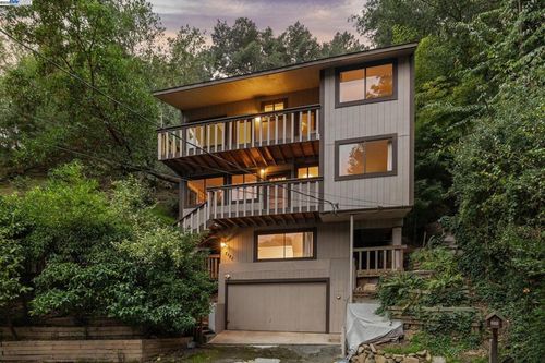 7171 Homewood Dr, Oakland, CA, 94611-1410 | Card Image