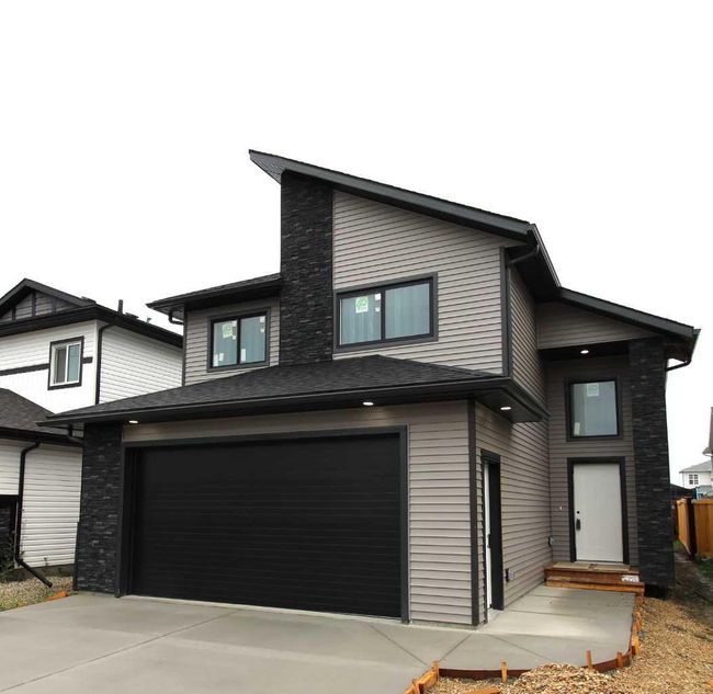 8842 85 A Ave, House detached with 3 bedrooms, 2 bathrooms and 2 parking in Grande Prairie AB | Image 1