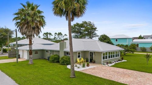 140 Pine St, Mexico Beach, FL, 32456-0171 | Card Image