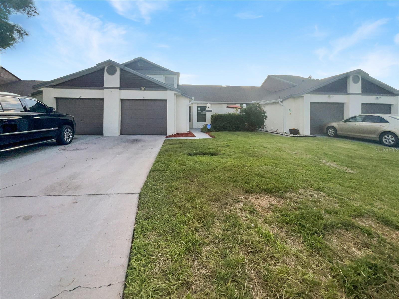Lakepointe Cir, Kissimmee, FL 34743