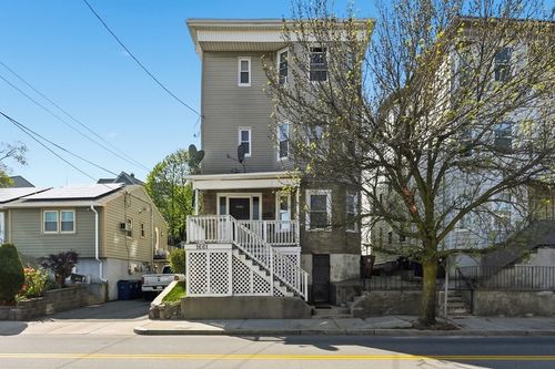 1661 N Shore Rd, Revere, MA, 02151-3699 | Card Image
