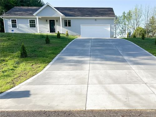 3654 Rolling Ridge Rd Ne, Canton, OH, 44721-3029 | Card Image