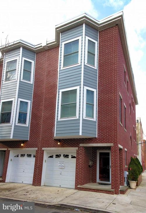 1000 S Dorrance St, PHILADELPHIA, PA, 19146-2651 | Card Image