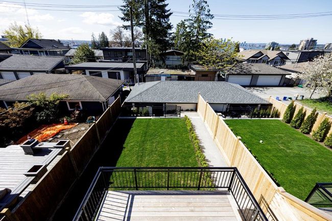 335 E 6 Th Street, Home with 5 bedrooms, 3 bathrooms and 2 parking in North Vancouver BC | Image 28