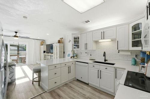 apt-b14-201 Pensacola Beach Rd, Gulf Breeze, FL, 32561-4830 | Card Image