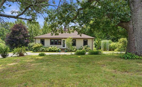 158 Ten Rod Rd, Exeter, RI, 02822-3109 | Card Image