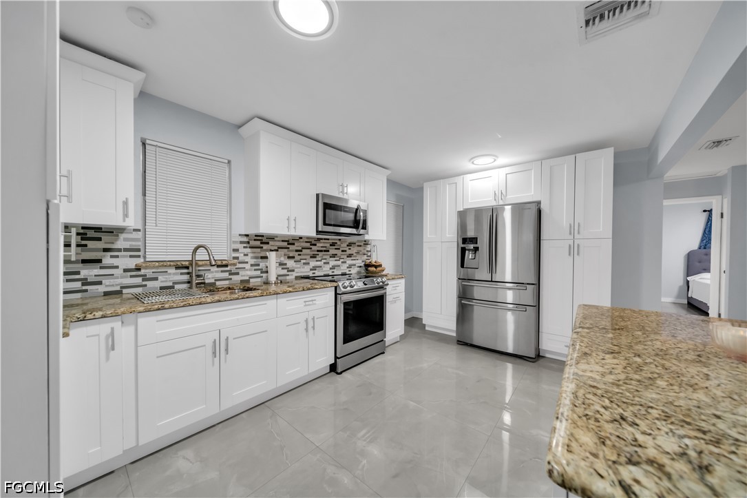 Residential Lease in North Fort Myers 4
