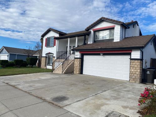 827 Saint Andrew St, Lathrop, CA, 95330-9058 | Card Image