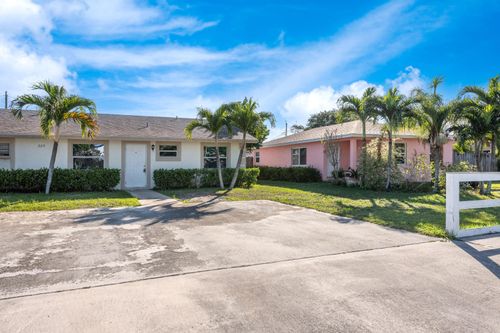b-220 Perry Ave, Greenacres, FL, 33463-3392 | Card Image