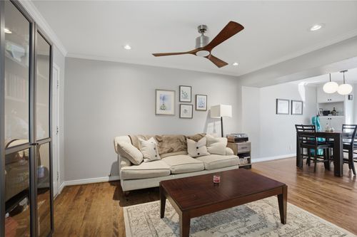 6422 Bordeaux Ave, Dallas, TX, 75209-5704 | Card Image