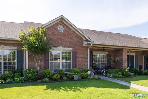 2426 Castle Gate Blvd Sw, Decatur, AL, 35603-2934 | Card Image