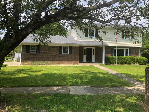 3900 Sundart Dr, Lexington, KY, 40517-3861 | Card Image