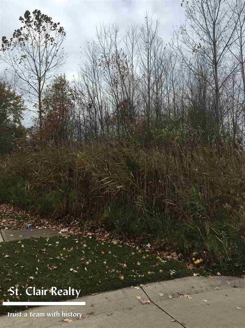 5148 Ivy Ln, East China, MI, 48054-1431 | Card Image