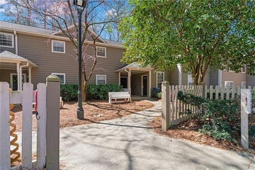 2209 N Forest Trl, Dunwoody, GA, 30338-5829 | Card Image