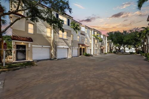 apt-202-5840 W Sample Rd, Coral Springs, FL, 33067-3266 | Card Image