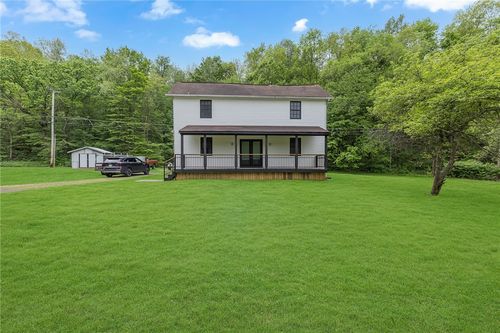 677 Fairlane Blvd, New Galilee, PA, 16141-2305 | Card Image