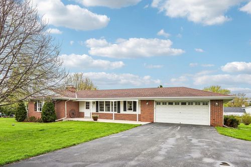 18660 Arcadia Place, Brookfield, WI, 53045 | Card Image