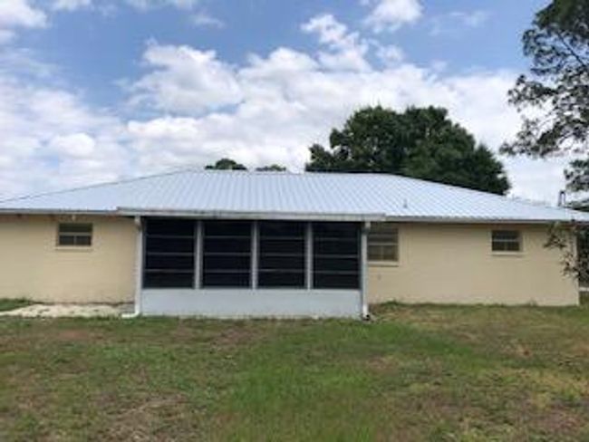 872 New Zealand Avenue Nw, House other with 3 bedrooms, 2 bathrooms and null parking in Palm Bay FL | Image 6