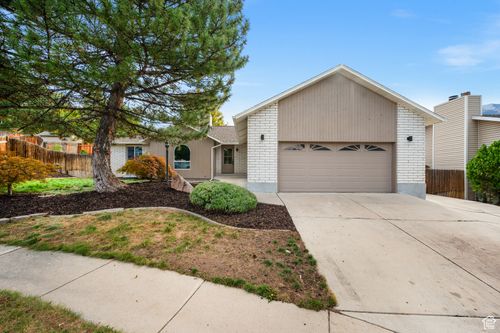 9123 S Meadow Ct, Sandy, UT, 84093-2624 | Card Image
