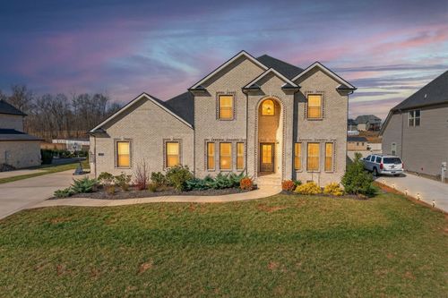 308 Young Ln, Pleasant View, TN, 37146-2401 | Card Image