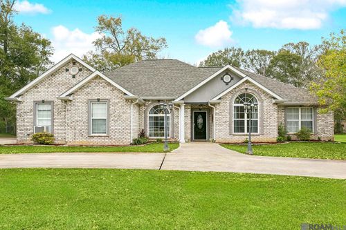 30241 Deaux Run, Albany, LA, 70711-2843 | Card Image