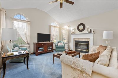 1229 Stanford Ct., Condo with 2 bedrooms, 2 bathrooms and 2 parking in Kennedy Twp PA | Image 2