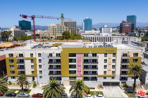 407-2939 Leeward Ave, Los Angeles, CA, 90005 | Card Image