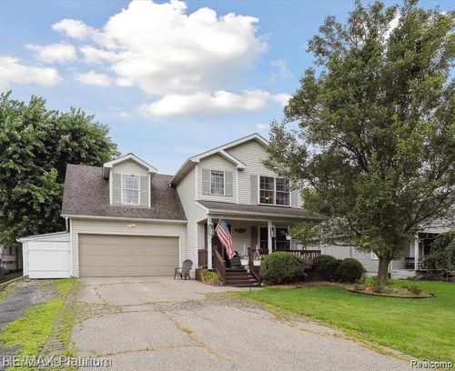 9297 6 Mile Rd, Northville, MI, 48168-9459 | Card Image