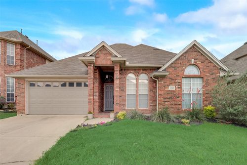 2825 Flint Rock Dr, Fort Worth, TX, 76131-2054 | Card Image