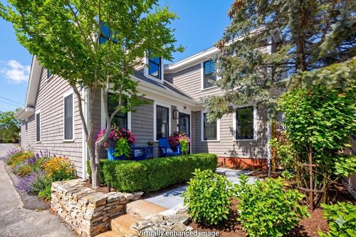 19 W Vine St, Provincetown, MA, 02657-1934 | Card Image