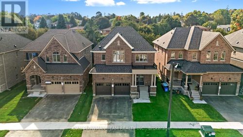 98 N Garden Blvd, Durham, ON, L9L2C7 | Card Image