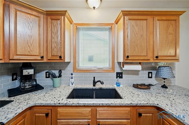 2310 Villa W, Condo with 2 bedrooms, 2 bathrooms and 2 parking in Findlay OH | Image 17