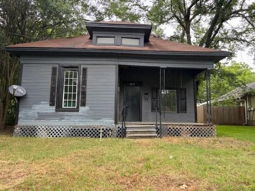 1037 Cedar St, Paris, TX, 75460-7550 | Card Image