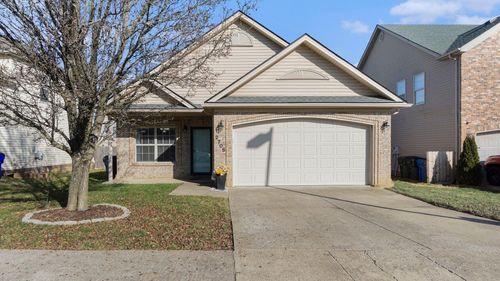 2705 Red Clover Ln, Lexington, KY, 40511 | Card Image