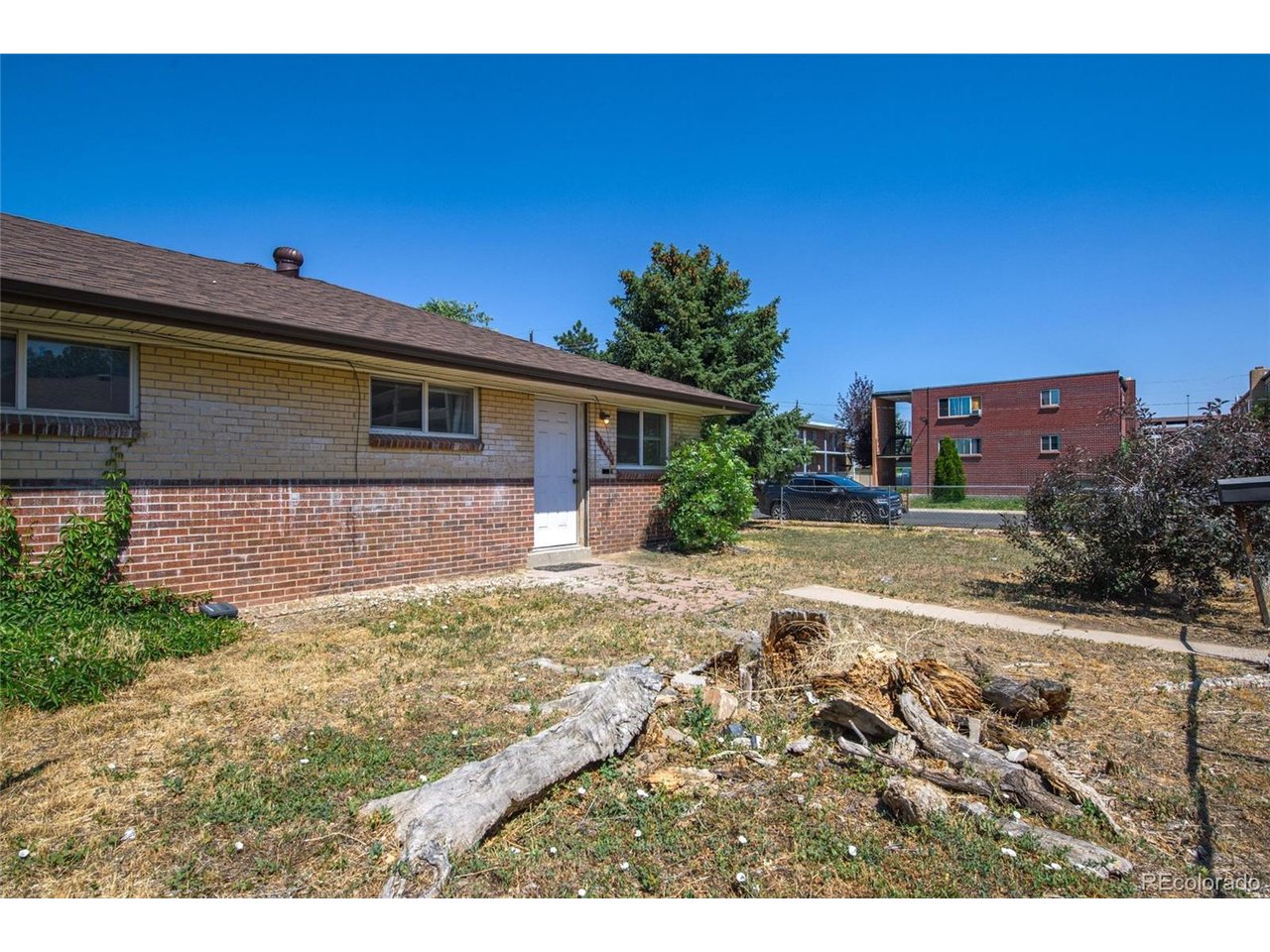 Residential Income in Aurora 3