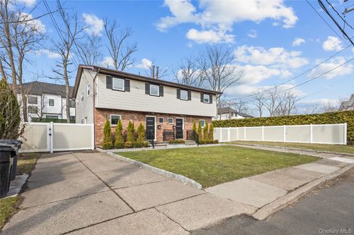 10 Sneden Ct, Spring Valley, NY, 10977-3934 | Card Image
