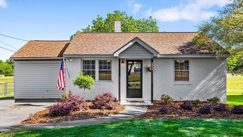 604 Rosedale Dr, Thomasville, NC, 27360-5039 | Card Image