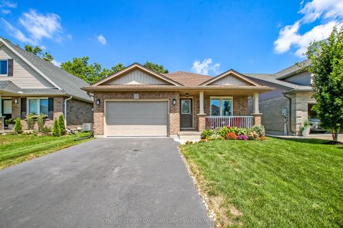 200 Emery St, Port Stanley, ON, N5L0A5 | Card Image