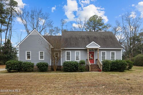 5115 Webb St, Morehead City, NC, 28557-2525 | Card Image